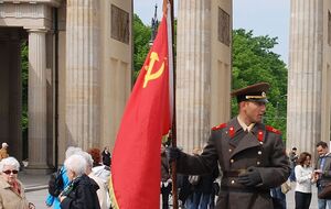 23 августа 1939 года СССР и Германия решили разделить сферы влияния в Восточной Европе и подписали договор о ненападении