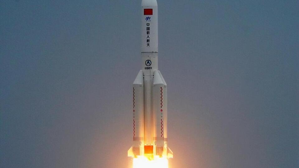 В Китае ожидают, что большая часть обломков ракеты сгорит в атмосфере