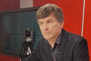 Треба подякувати Путіну та Шойгу. Хто знає, скільки часу знадобилося б Байдену, щоб згадати про Київ, якби не шухер російських військ
