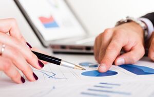 Уже после майских праздников власти могут представить план пересмотра ставок некоторых сборов и акцизов, пишет агентство