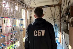 Во время обыска СБУ изъяла технику и телекоммуникационное оборудование