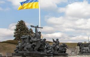 Техническое оборудование для монтирования сцены не пропускают на территорию Национального музея истории Украины во Второй мировой войне