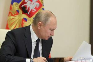 Путин вспомнил о фальсификации истории