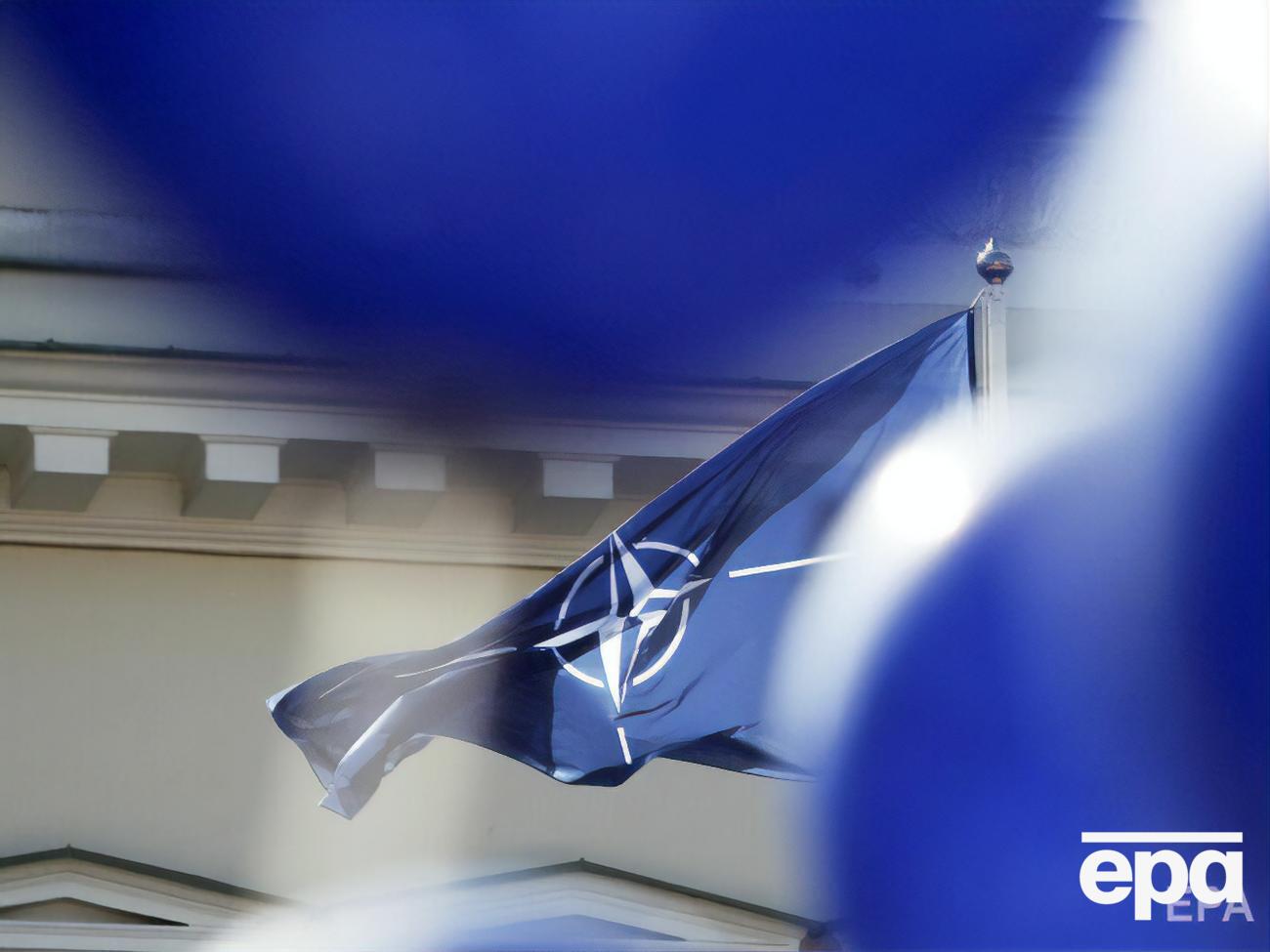 Альянс решил проводить саммит в июне без участия стран-партнеров, но в&nbsp;Офисе президента не исключают, что Украину еще могут пригласить