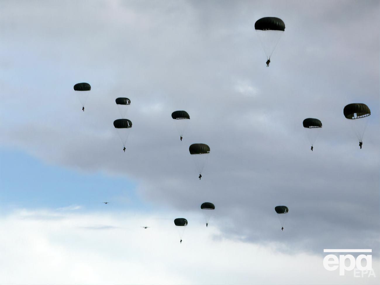 В высадке десанта принимали участие около 600 военных США