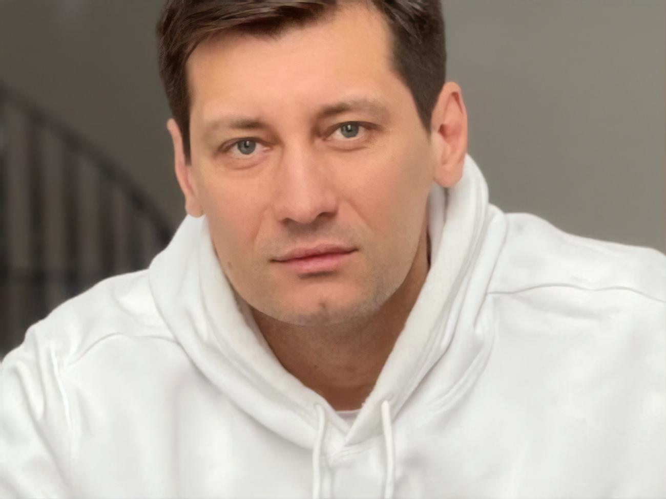 Гудков написав, що йому не повідомили, яким є формальний привід для обшуків