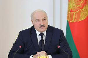 По словам Лукашенко, поставки нефтепродуктов будут осуществляться в запланированных объемах