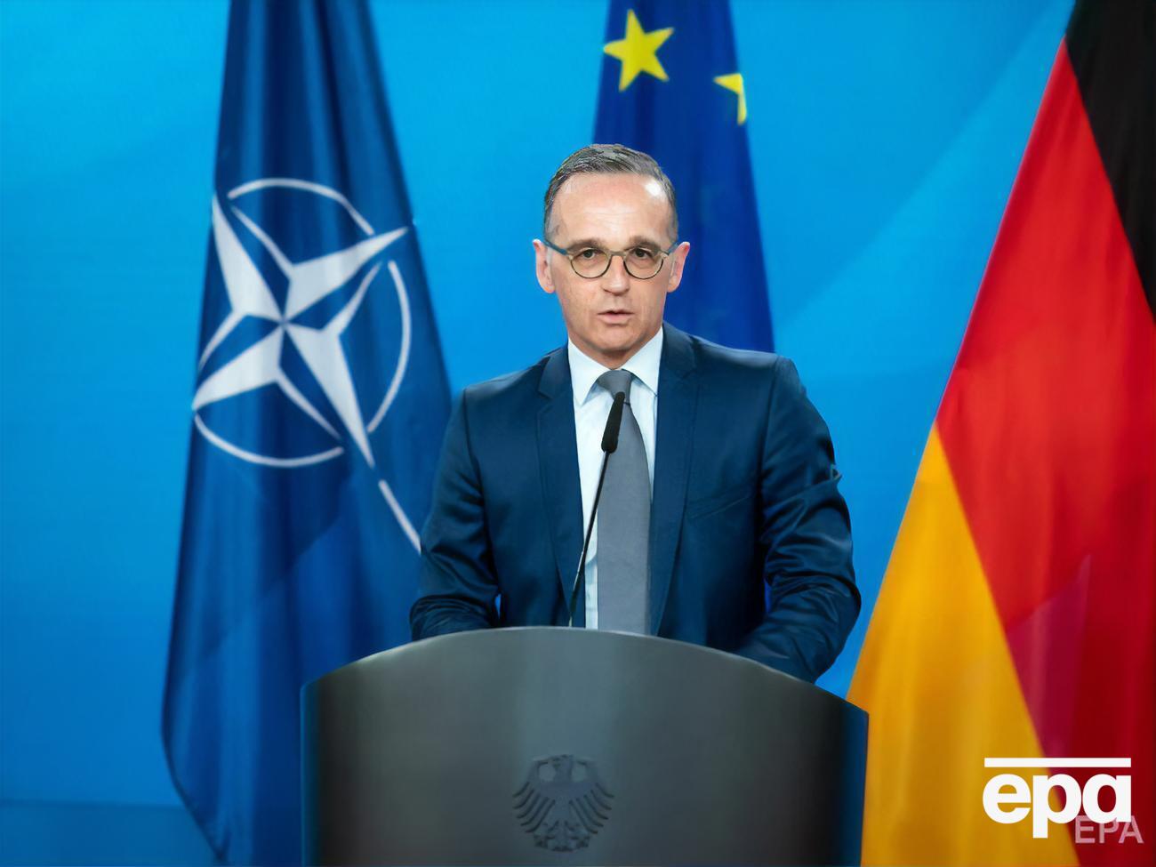 Маас сказав, що змін щодо питання постачання зброї в Україну чекати не варто