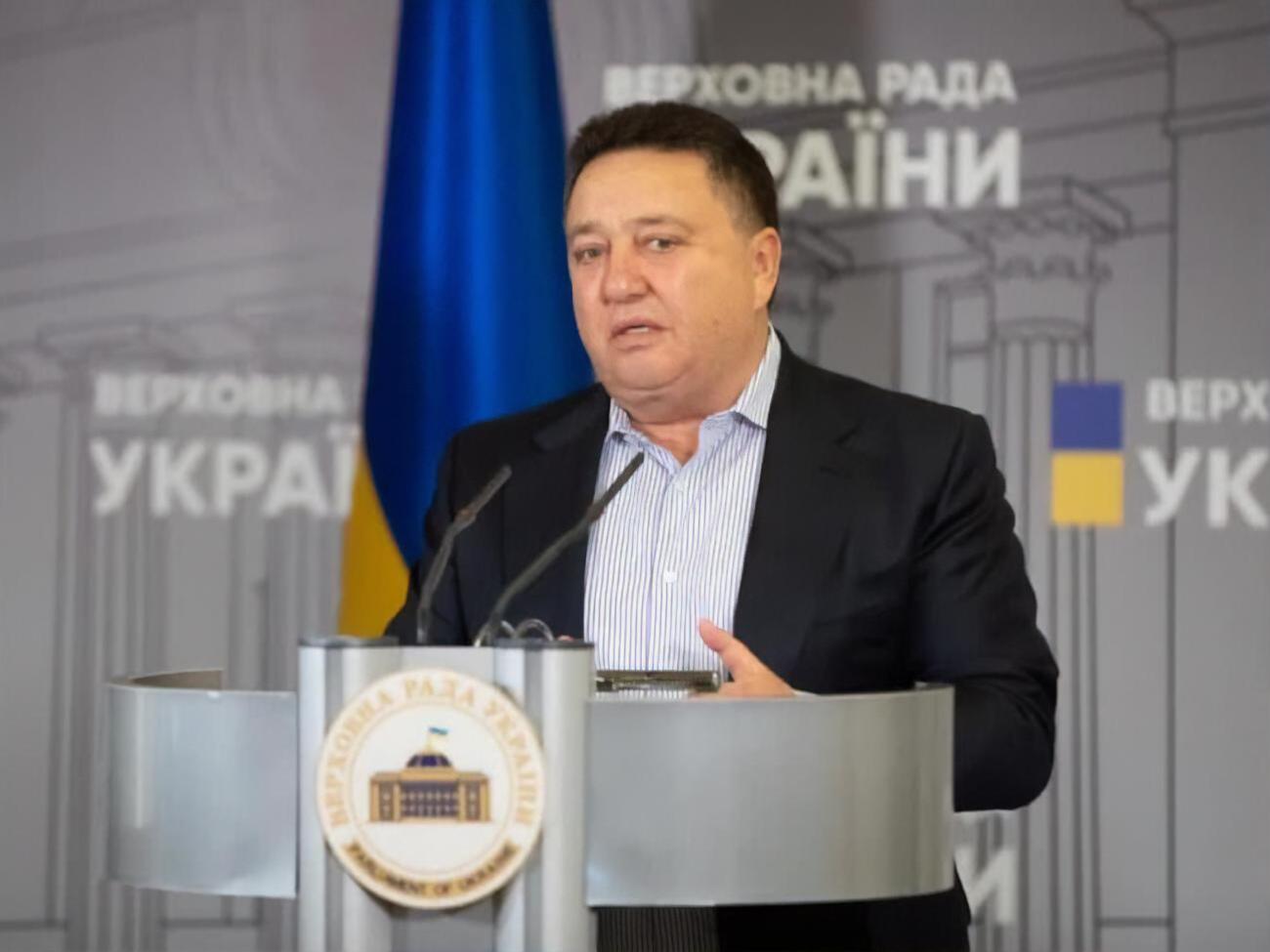 Александр Фельдман: Решение стратегического совета партии "приведет в чувство" многих любителей "договорняков" и "терок", которые привыкли "кормиться" с рук власти
