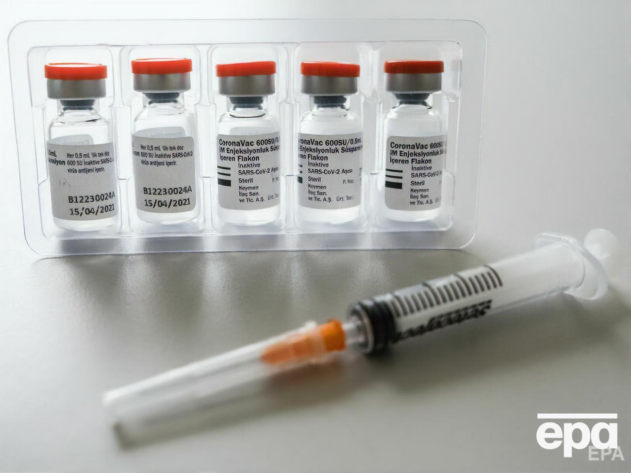 Вакцина&nbsp;от Sinovac Biotech стала седьмым препаратом против коронавируса, который одобрила ВОЗ