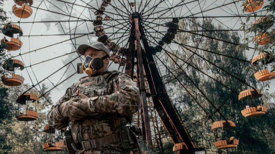 По сценарию учений, противник применил "грязную" бомбу, чтобы посеять панику среди населения