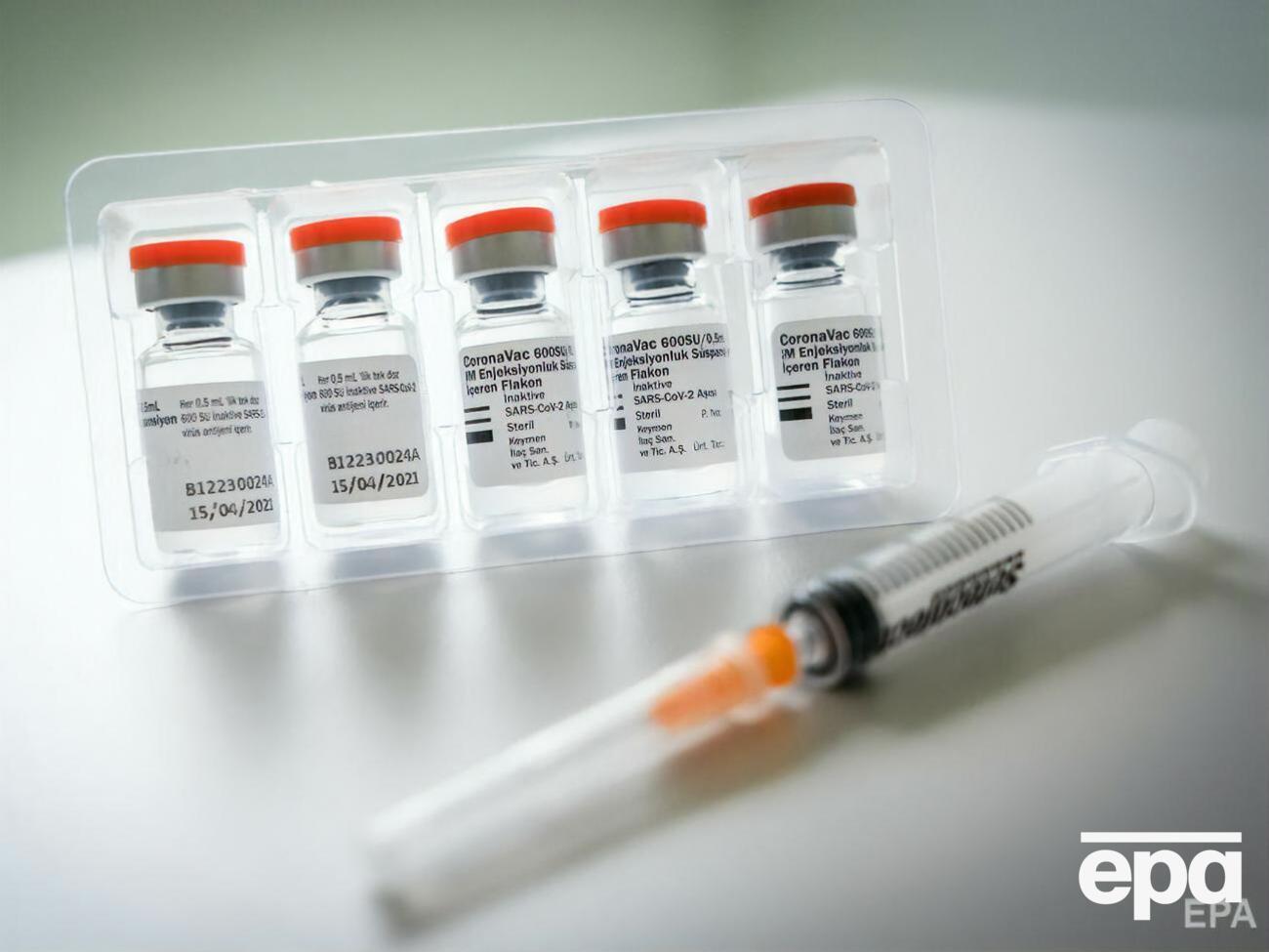 Украина получила 1,7 млн доз вакцины CoronaVac