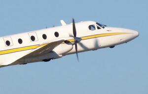 Літак, який розбився, був двомоторним