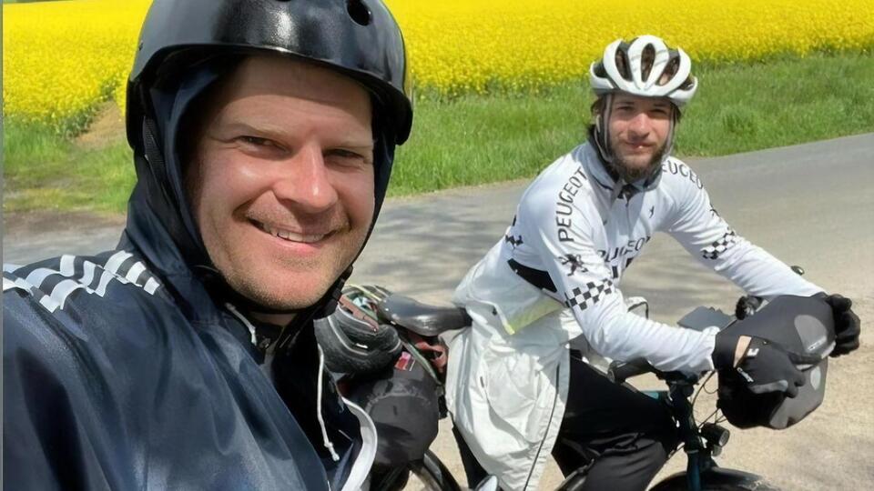 Пограничники отпустили нарушивших границу туристов через сутки после задержания