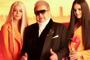 Поплавский в клипе сменил несколько образов