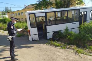 По предварительным данным, у автобуса отказали тормоза