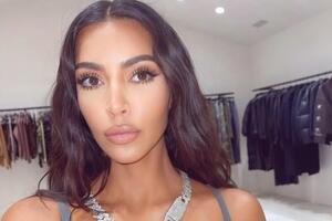 О романе мужа Кардашян узнала одной из первых