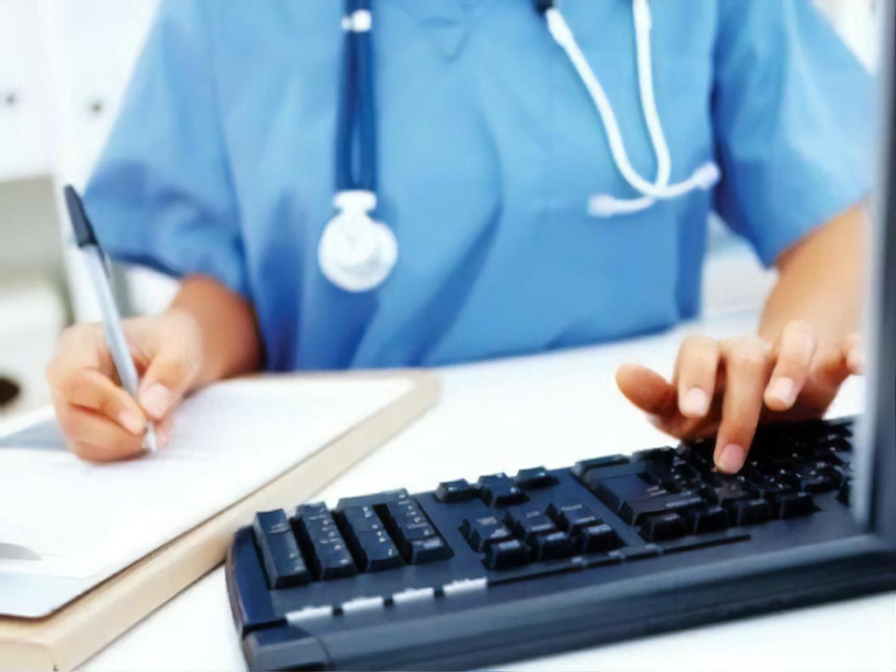 В Украине будут выписывать и бумажные, и электронные больничные