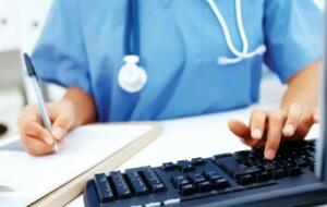 В Украине будут выписывать и бумажные, и электронные больничные