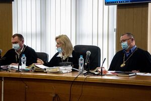 Коллегия Апелляционного суда, рассматривавшая дело Стерненко: Руслан Котелевский, Альбина Кадегроб, Вадим Прибылов