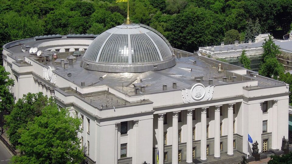Разница в поддержке "Слуги народа" и "Евросолидарности" – в пределах статистической погрешности, отметили социологи