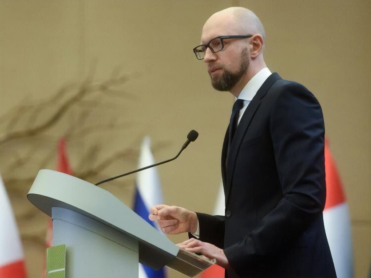 Яценюк заявил, что Украина охраняет границы стран &ndash;&nbsp;членов НАТО