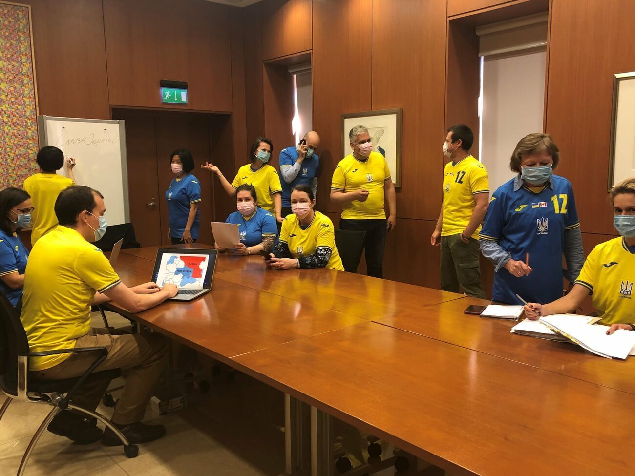 Дипломаты из Канады последовали примеру американских и британских коллег