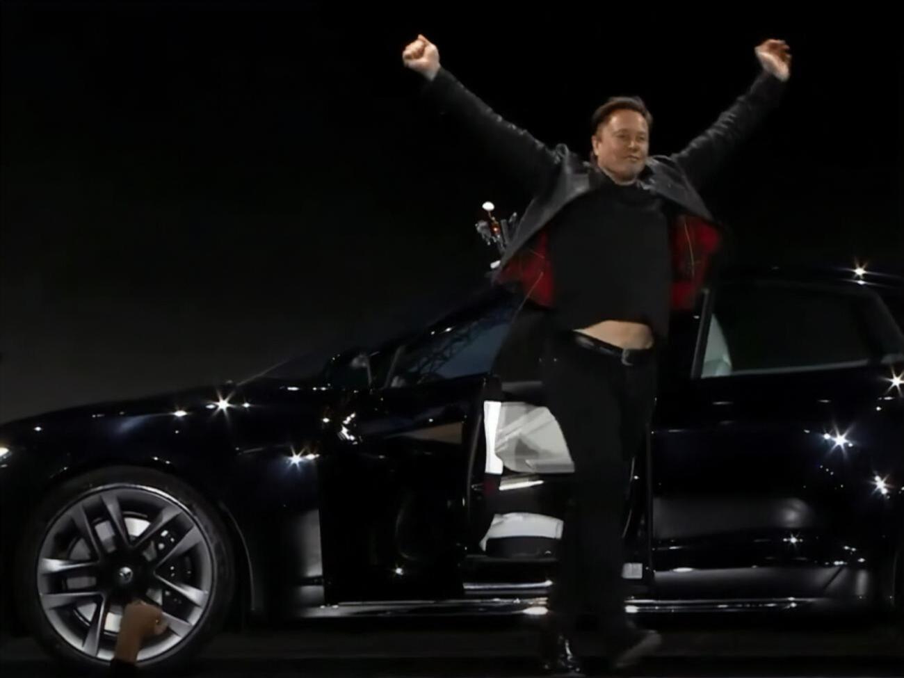 Стоимость нового седана составит $129 990