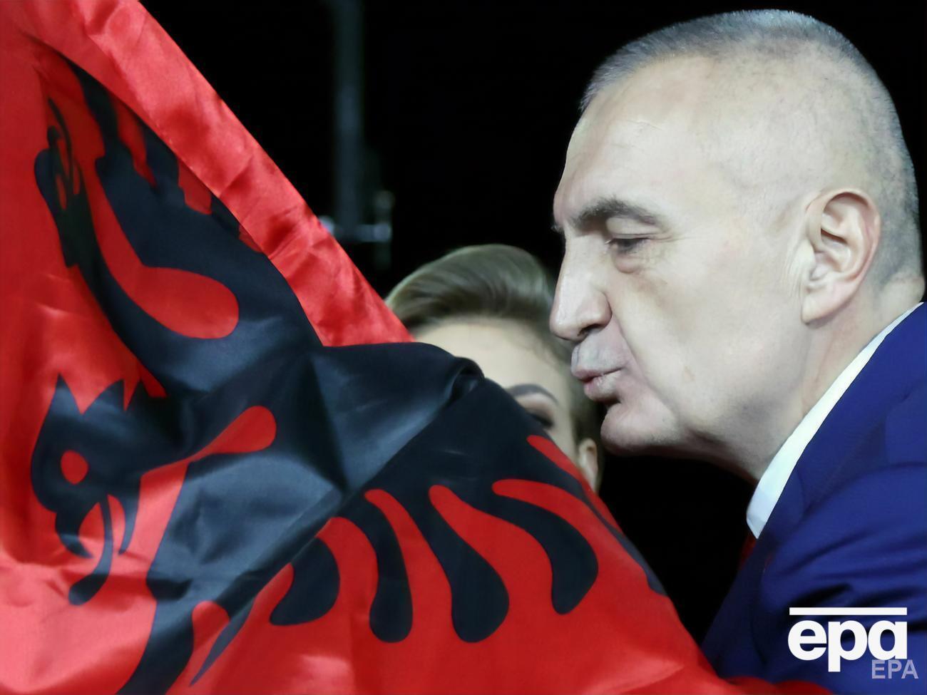 Мета вступил в должность президента Албании в 2017 году