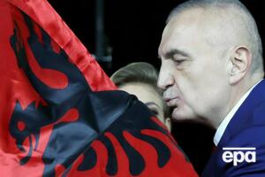 Мета вступил в должность президента Албании в 2017 году