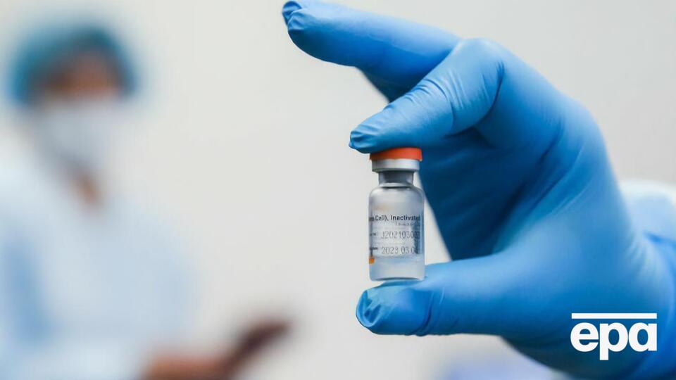 Вакцинація в Україні стартувала 24 лютого