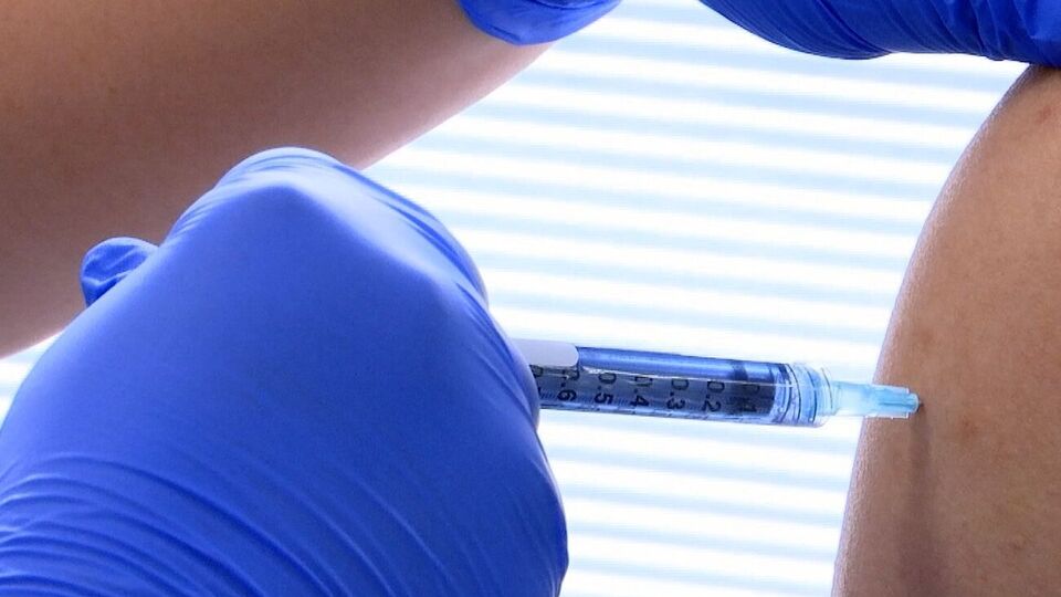 Novavax планує почати постачання вакцини проти COVID-19 до кінця цього року