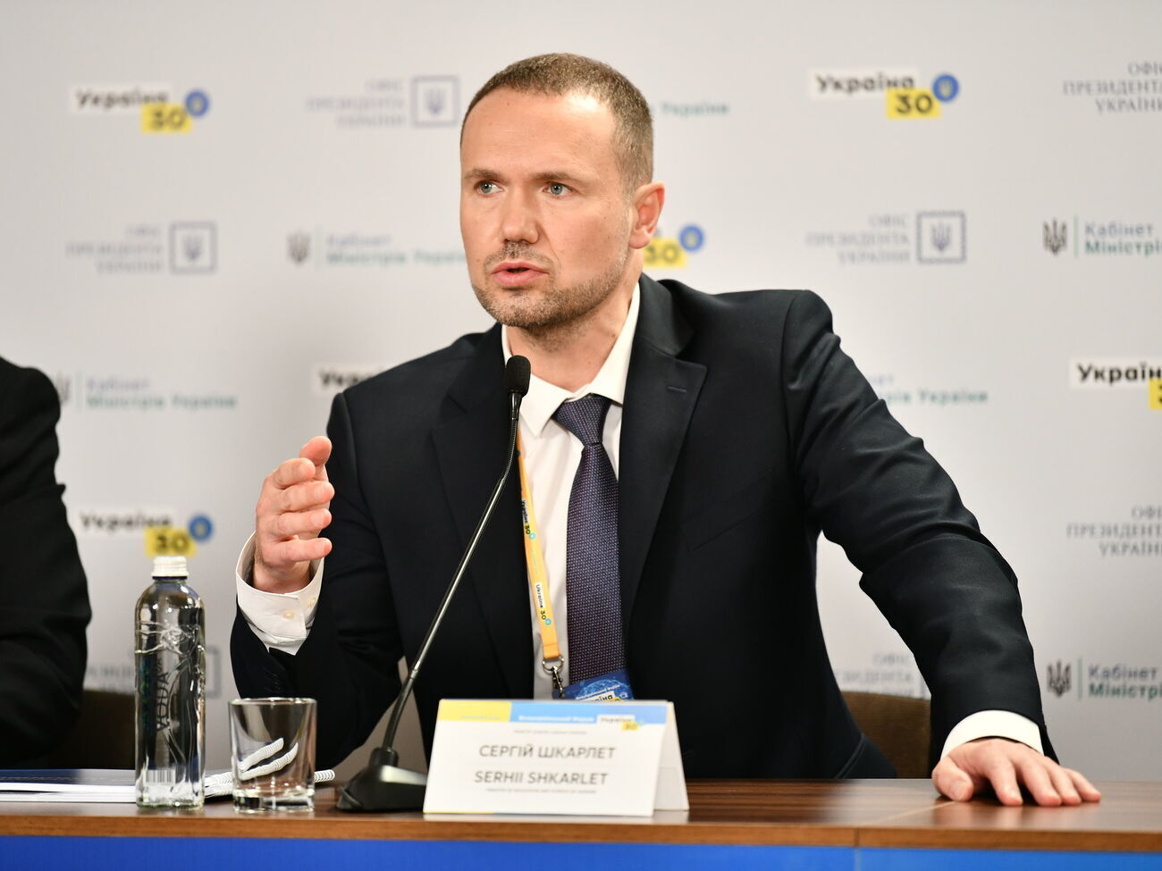 Шкарлет сказав, що якість освіти в Україні "вже трішки вирівнюється"