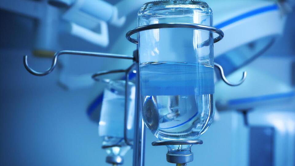 Сотрудница больницы расплатилась картой пациентки через 17 минут после ее смерти