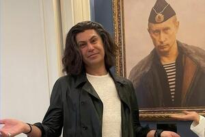 "Я вам тренирую не ноги, а голову!" Цискаридзе на фоне портрета президента РФ Владимира Путина