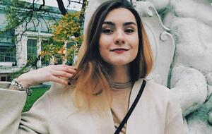 Адвокат Сапеги сказал, что у нее "все нормально"