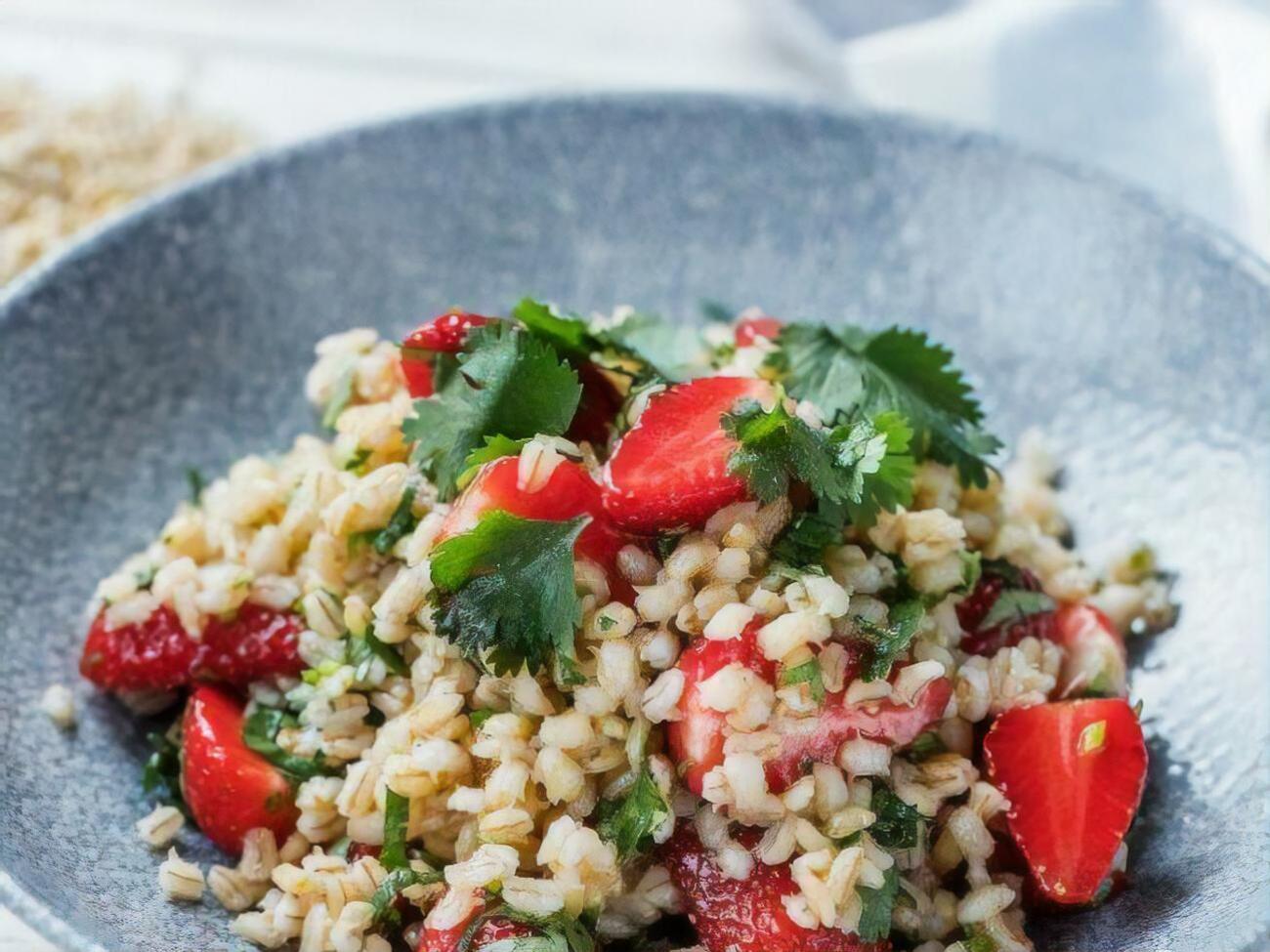 Салат за рецептом Клопотенка готувати швидко і просто