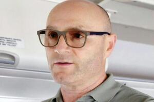 Дыхне обвиняют в том, что он сдавал в аренду помещения аэропорта до результатов конкурса ФГИ