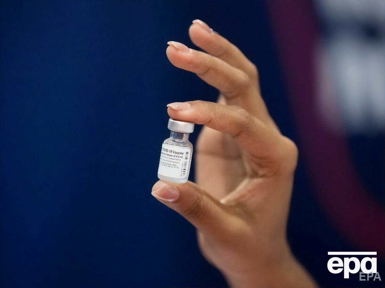 В Украину, по словам Шмыгаля, поставили около 4,85 млн доз вакцин