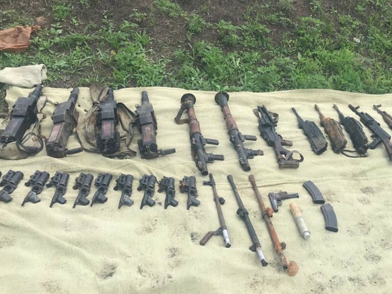 Правоохоронці провели обшуки в одному з військових підрозділів