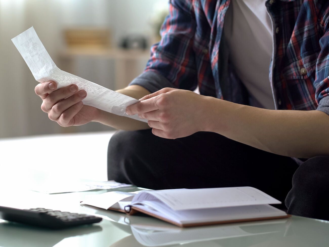 Підвищення тарифів уряд має дозволяти тільки за умови зростання середньої зарплати з урахуванням інфляції і пропорційно з показниками зростання доходів, вважають у партії