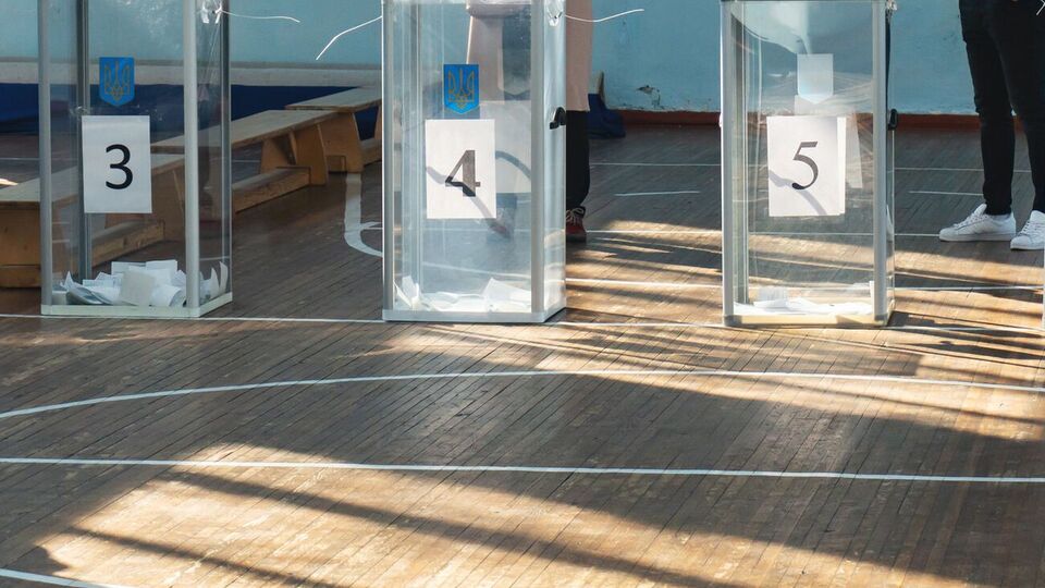 ЦИК предлагает создать 202 избирательных округа, из них 13 – на временно оккупированных территориях Донбасса, девять – в Крыму и один – в Севастополе