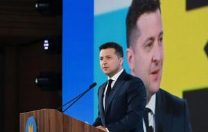 Зеленський: Навіть у масках починаю впізнавати людей