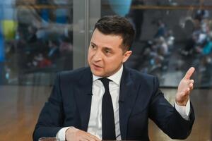 Зеленський закликав олігархів не витрачати грошей на політику