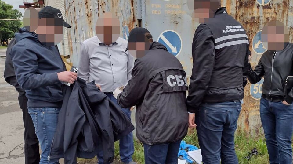 Обвинувачуваним загрожує до 10 років позбавлення волі
