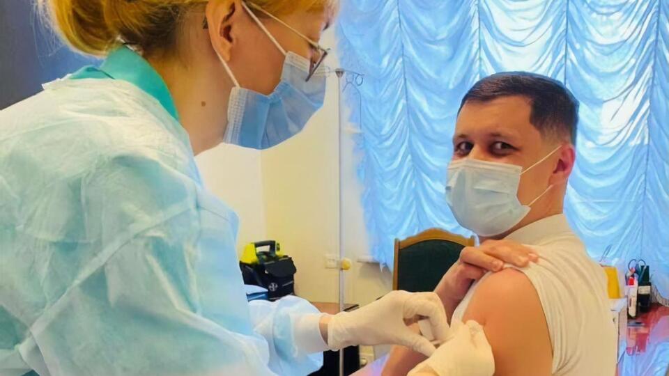 Нардепові Грищуку вже зробили щеплення