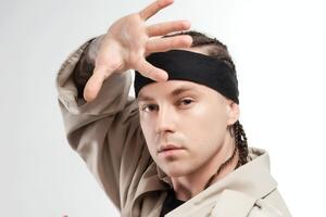 На YouTube-канал Пивоварова підписано приблизно 215 тис. користувачів мережі