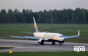 Самолет Ryanair, летевший из Афин в Вильнюс, 23 мая совершил экстренную посадку в Минске