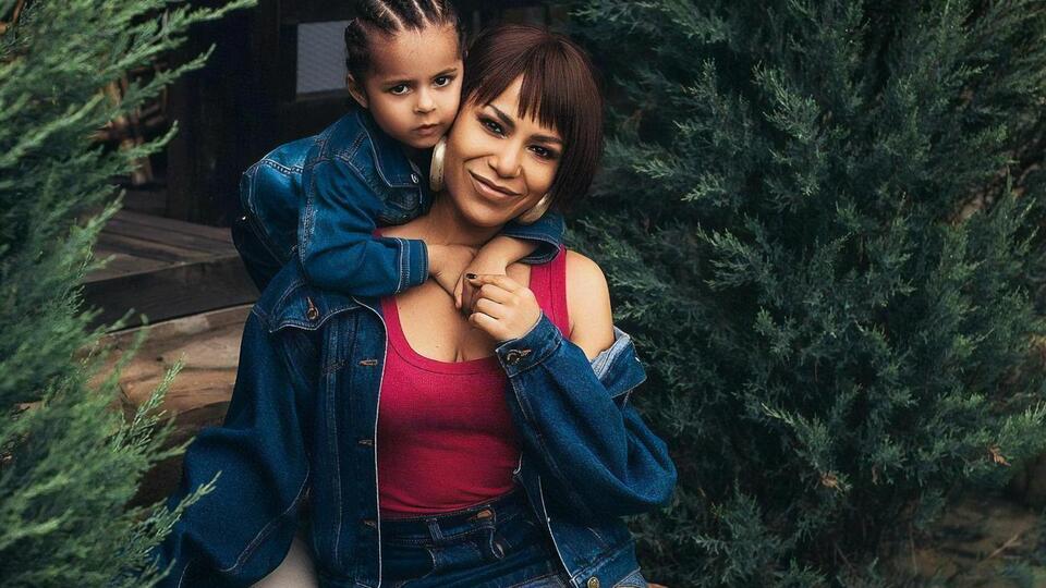 Гайтана родила дочь Николь в 2017 году