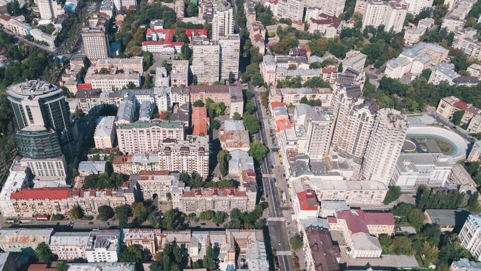 17,4% украинцев заявили, что бизнес не обязан оказывать помощь местным общинам
